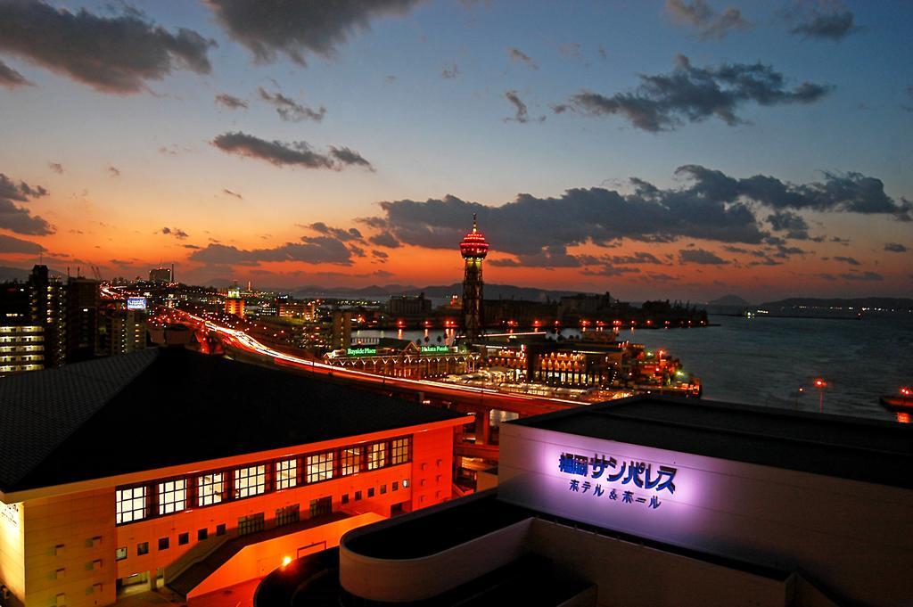 Fukuoka Sun Palace Hotel & Hall Dış mekan fotoğraf